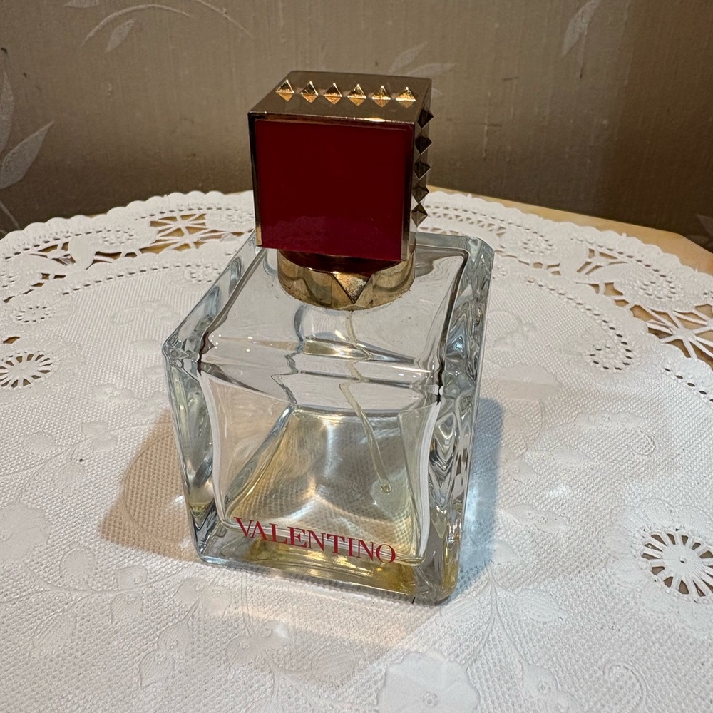 Valentino Vice Viva Eau De  Perfume Empty Bottle with Red & Gold Cap